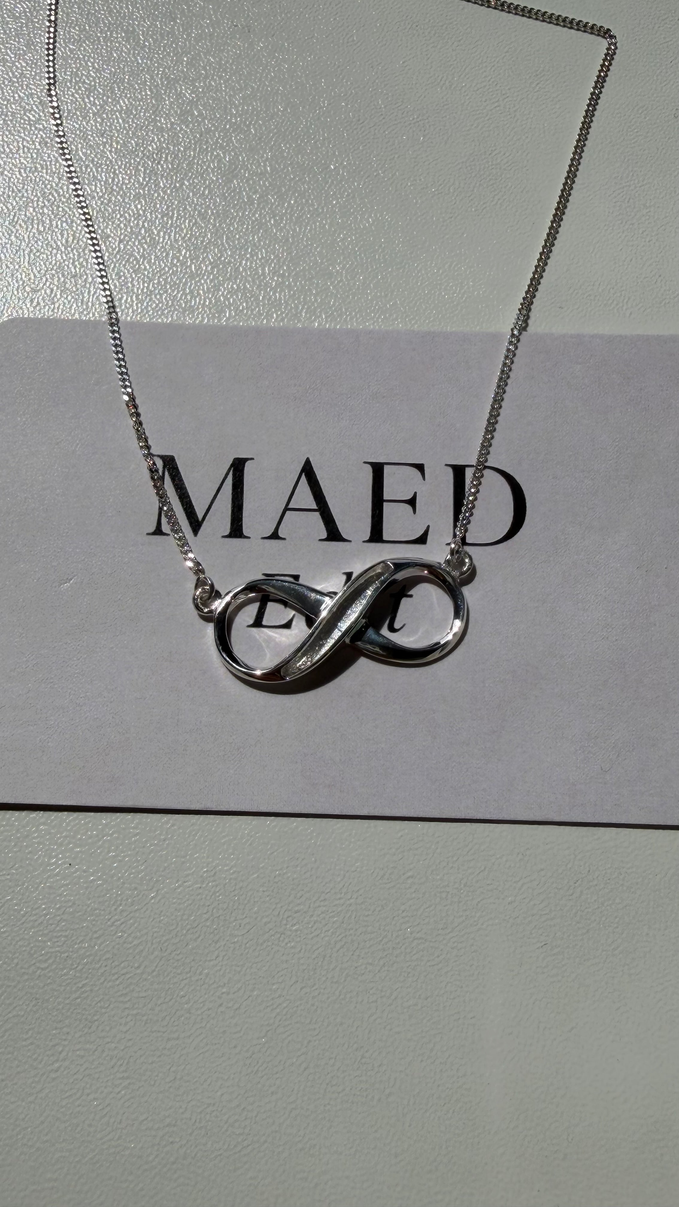 Infinity pendant necklace