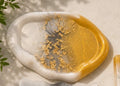 Irregular wavy tray