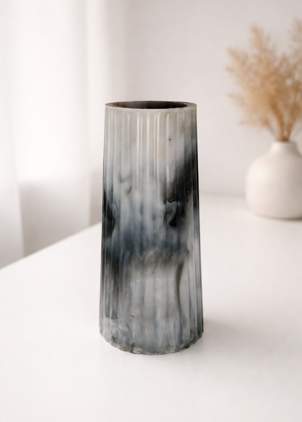 Resin vase